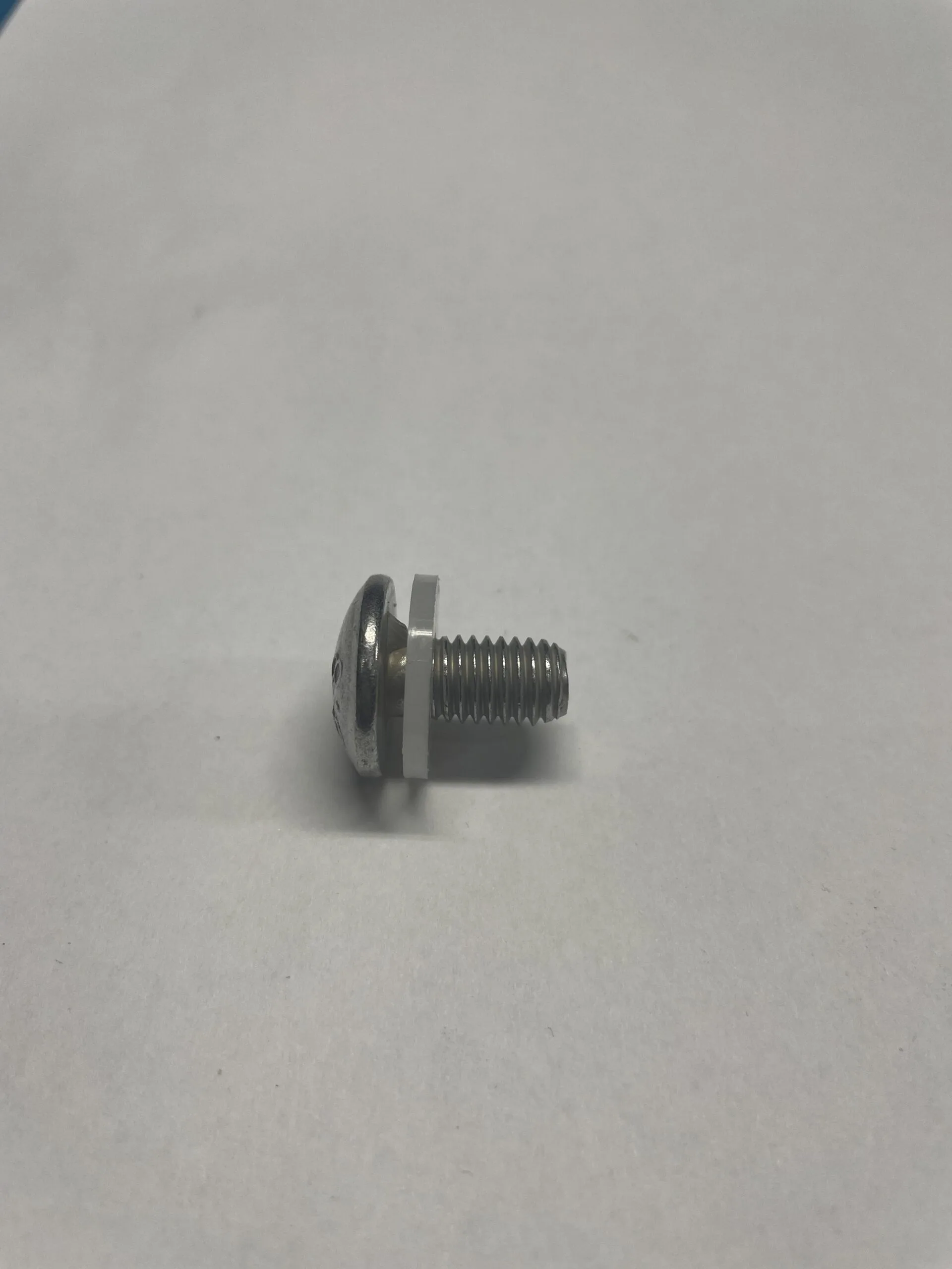Skruv M8x16 mm NIBB